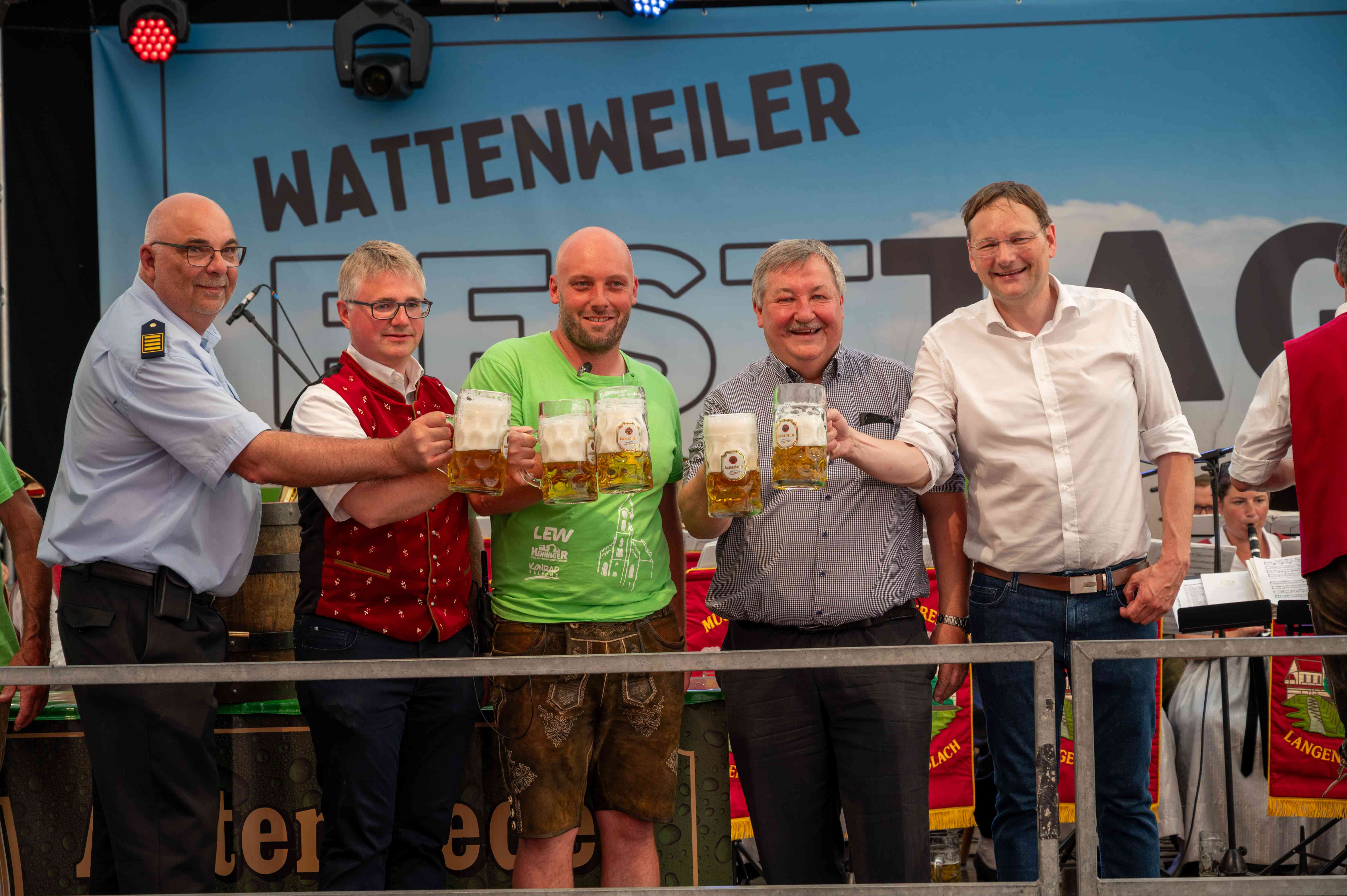 Wattenweiler Festtage Bieranstich