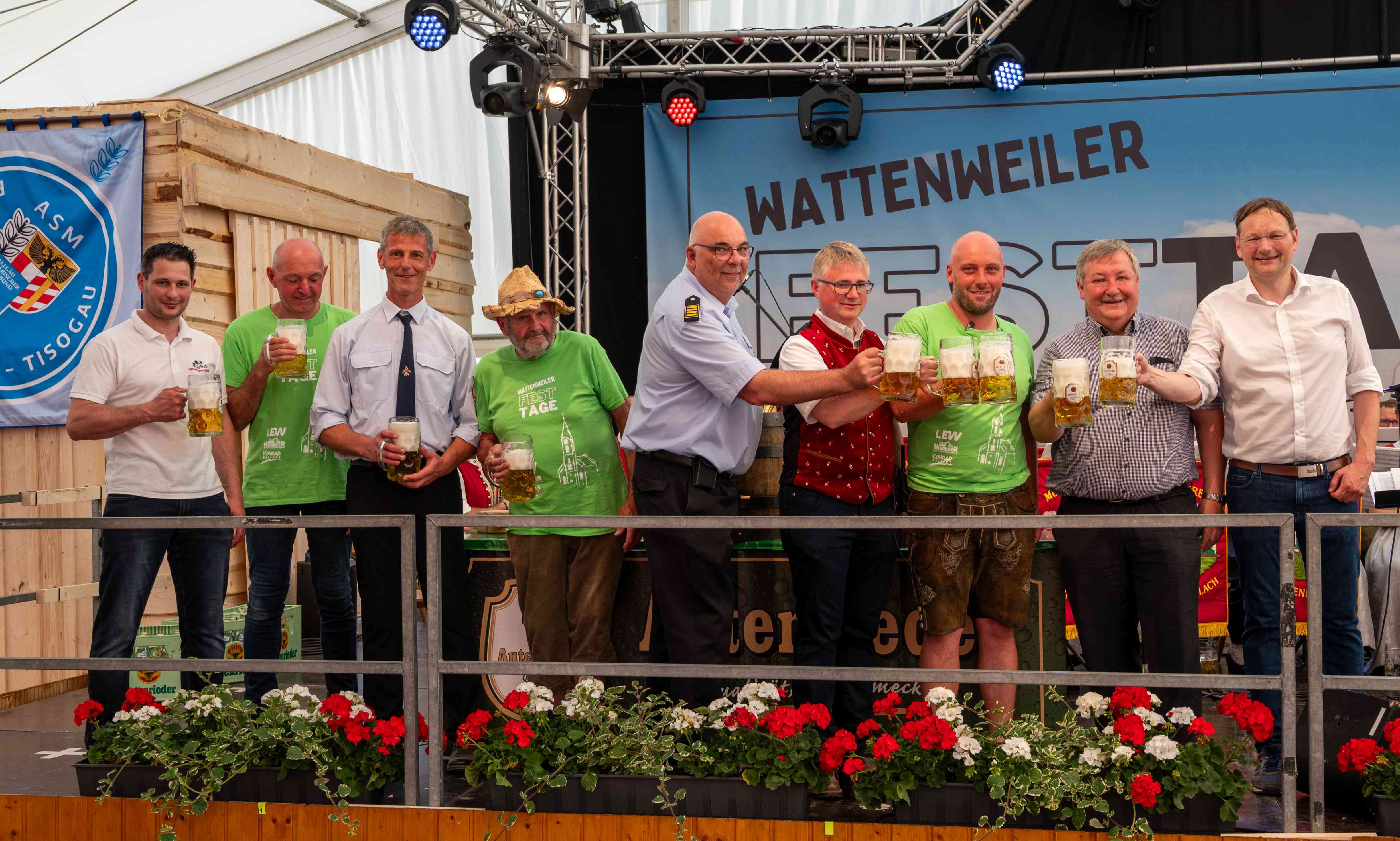 Wattenweiler Festtage Bieranstich